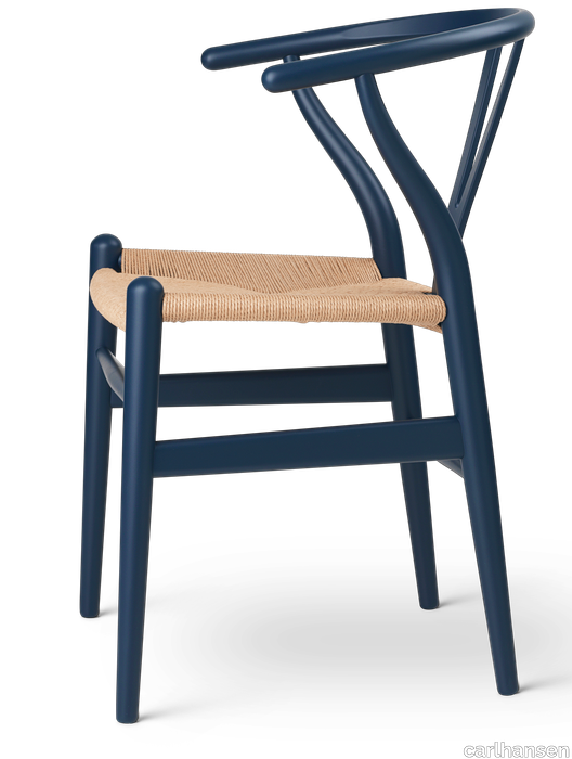 images-CH24 Wishbone Chair-ch24-beech-soft-blue_side.png