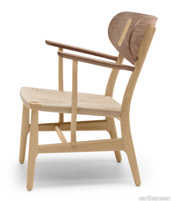 images-CH22 Lounge Chair-ch22-eg-valnoed-olie-naturflet-side.png