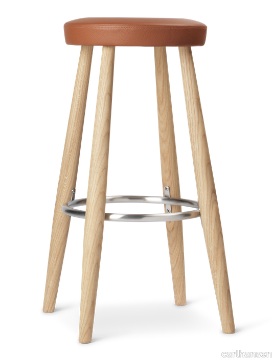 images-CH56 Bar Stool-ch56_eg_olie_loke7748.png