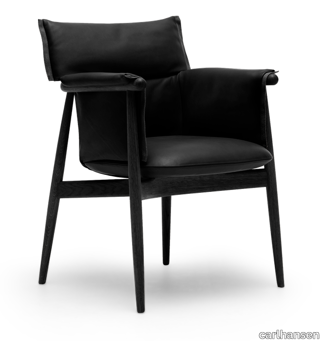 images-E005 Embrace Armchair-embrace-chair-eg-sortmalet-thor301-side.png