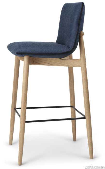 images-E006 Embrace Bar Stool-e006_oak_oil_mood2103_steel_black_side.png