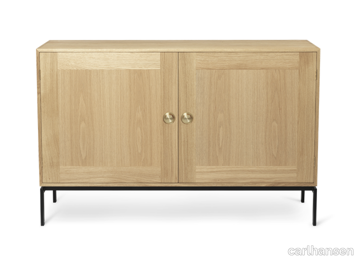 images-FK63 Cabinet with legs-fk63-2115f-oak-oil-black-brass.png