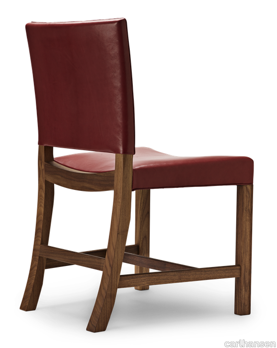 images-KK47510 Medium red chair-den-roede-stol-medium-valnoed-olie-niger-roed-back.png