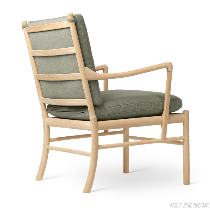 images-OW149 Colonial Chair-colonial-chair-eg-saebe-rewool408-back.png