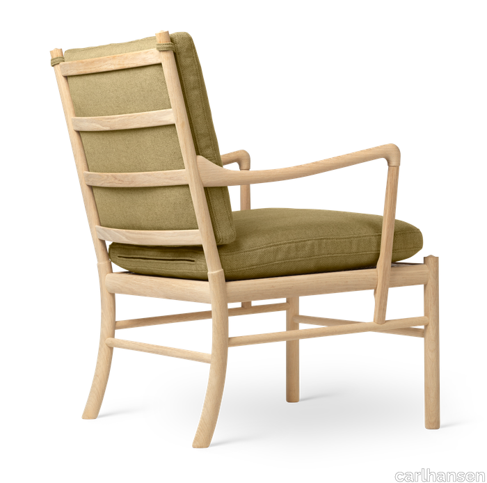 images-OW149 Colonial Chair-colonial-chair-eg-saebe-rewool458-back.png