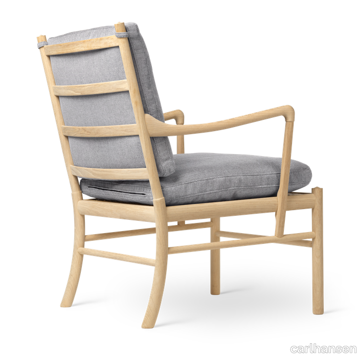 images-OW149 Colonial Chair-colonial-chair-eg-saebe-rewool108-back.png