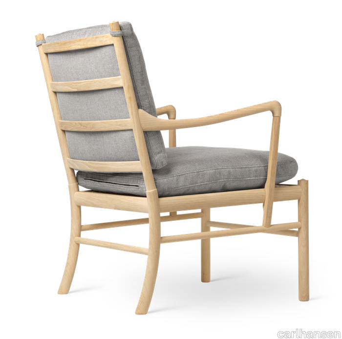 images-OW149 Colonial Chair-colonial-chair-eg-saebe-rewool128-back.png