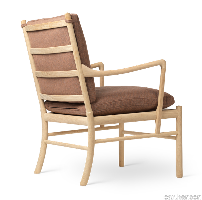 images-OW149 Colonial Chair-colonial-chair-eg-saebe-rewool378-back.png