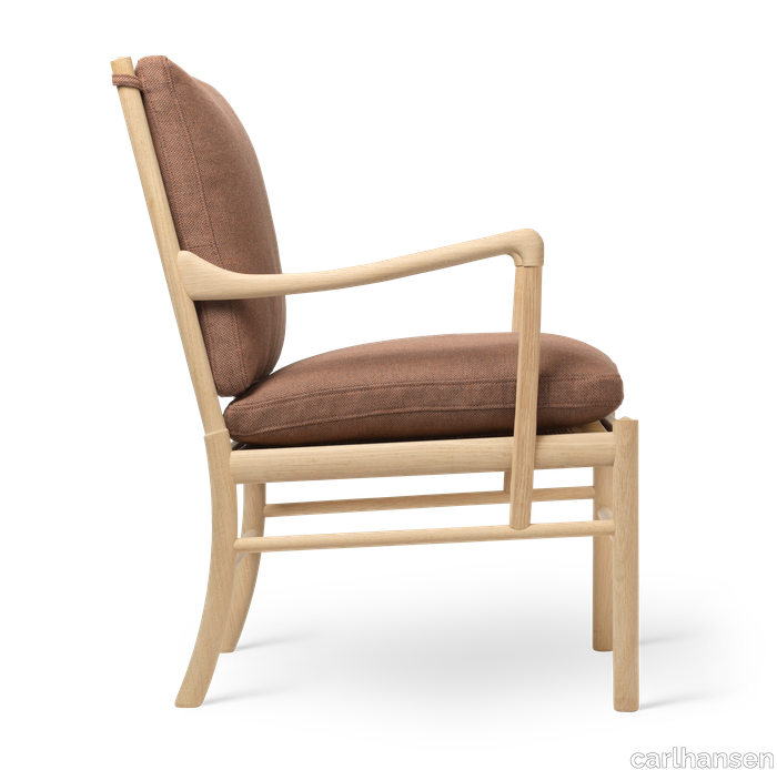 images-OW149 Colonial Chair-colonial-chair-eg-saebe-rewool378-side.png