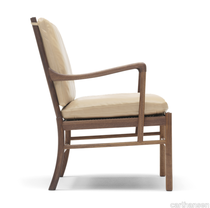 images-OW149 Colonial Chair-ow149_walnut_oil_sif90_side.png