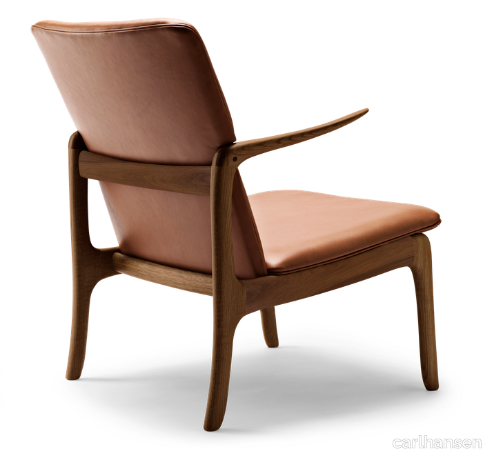 images-OW124 Beak Chair-beak-chair-valnoed-olie-sif95-back.png