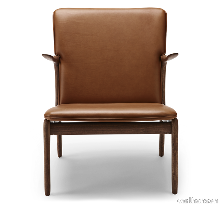 images-OW124 Beak Chair-beak-chair-valnoed-olie-sif95.png