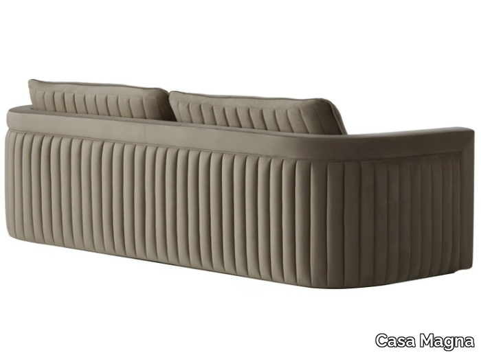 drummond-leather-sofa-triplex-interiores-511858-relbde90e3c.jpg