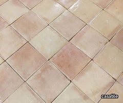 30034-handcrafted-mexican-terra-cotta-floor-tile-5_medium.jpg