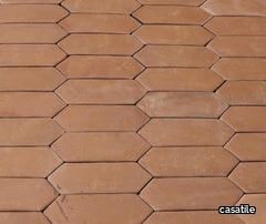 30067-1-handcrafted-mexican-terra-cotta-floor-tile-4_medium.jpg