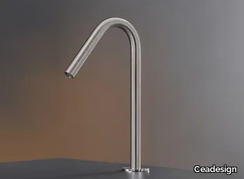 FREE IDEAS 07 - Deck mounted swivelling spout _ Ceadesign