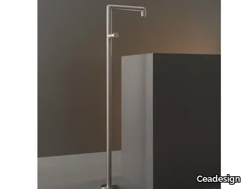 CARTESIO 04 - Free-standing mixer for washbasin with swivelling spout _ Ceadesign