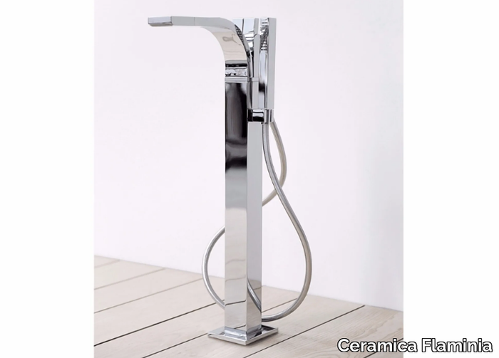 SI - Floor standing bathtub tap with hand shower _ Ceramica Flaminia