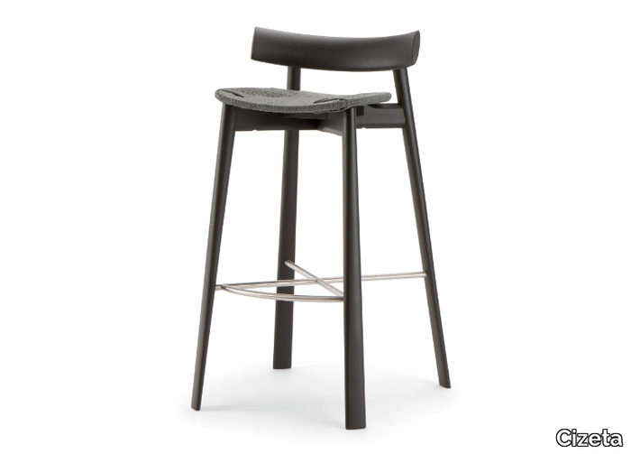 remo-straw-stool-cizeta-322858-rel6dcb8681.jpg