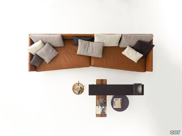 Pilotis_Sofa_Slider_01.jpg