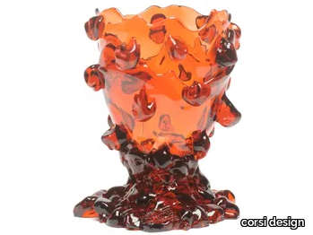 NUGGET - Resin vase _ corsi design