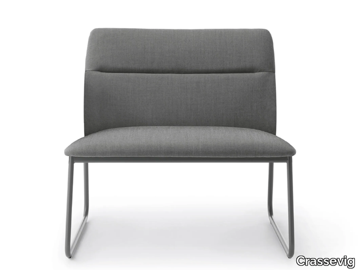 aura-lr-sb-easy-chair-crassevig-450149-rel24af47fb.jpg