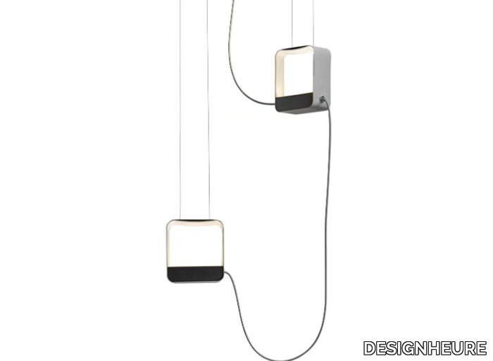 SQUARE-EAU-DE-LUMIÈRE-Pendant-lamp-designheure-366974-relc6e40f81.jpg