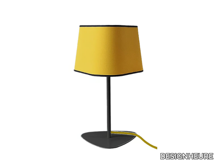 nuage-petit-table-lamp-designheure-627055-relabc4db68.jpg