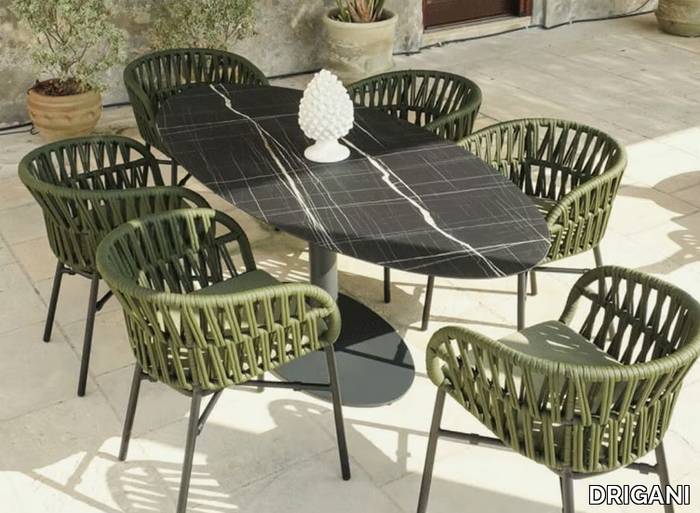 ECLIPSE - Oval garden table _ DRIGANI