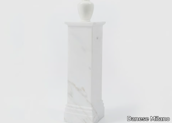 PEDESTAL VASE NO. 3 - Calacatta Oro marble decorative object _ Danese Milano