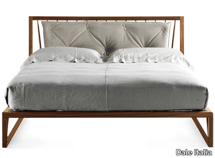 LEGGIADRO P-120 - Wooden double bed with upholstered headboard _ Dale Italia