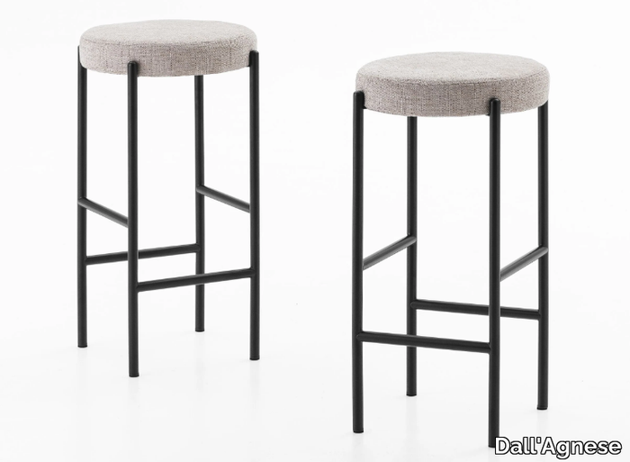 SUPERNOVA - Wooden stool with integrated cushion _ Dall'Agnese