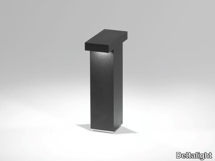 ASTRIX D - LED metal bollard light _ Deltalight