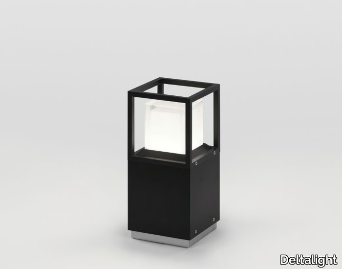 MONTUR S P - LED metal bollard light _ Deltalight