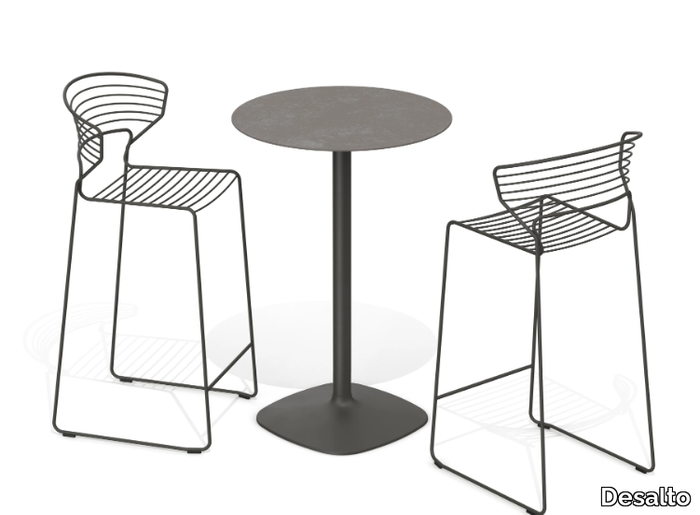 ELLIS - Round ceramic high table _ Desalto