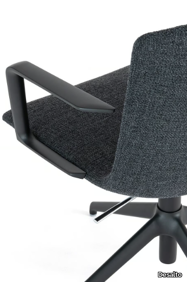 calum-office-task-office-chair-desalto-599162-rel8daadd40.jpg