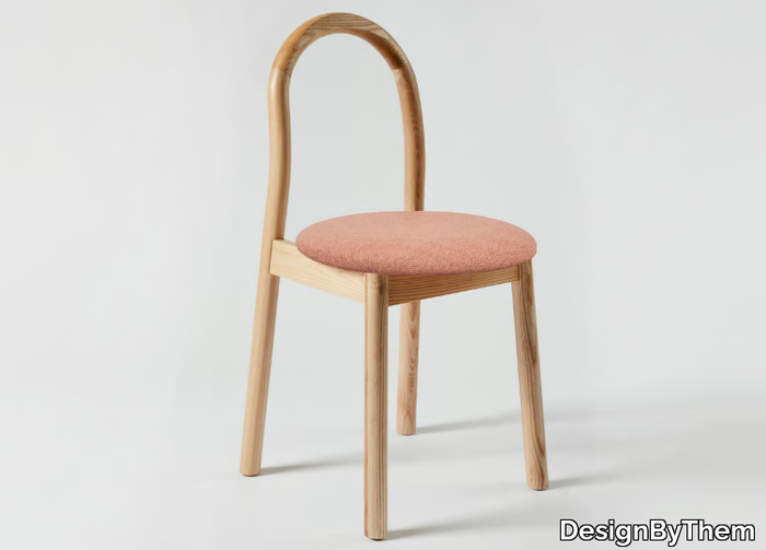 BOBBY - Solid wood chair with integrated cushion _ DesignByThem