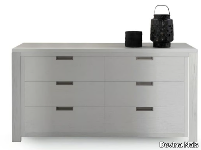 QUADRA - Solid wood chest of drawers _ Devina Nais