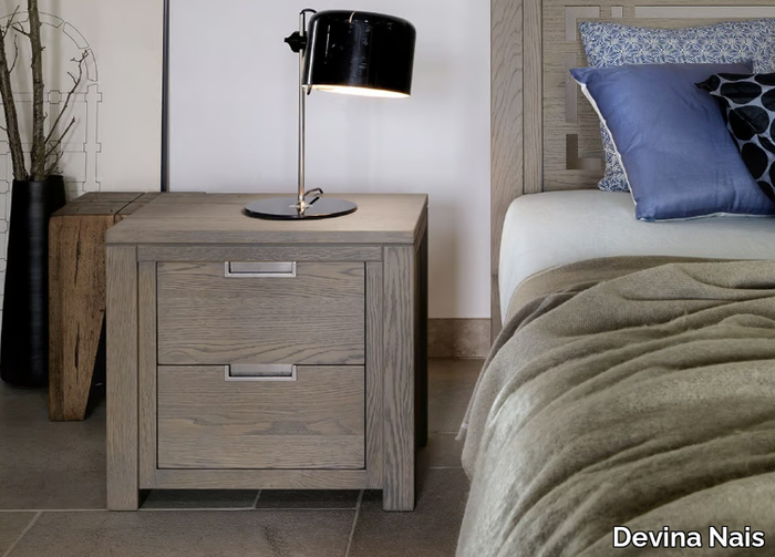 QUADRA - Solid wood bedside table with drawers _ Devina Nais