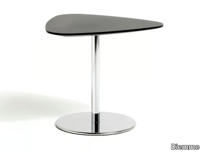 BREAD-Triangular-coffee-table-Diemme-234128-rel9506d26c.jpg