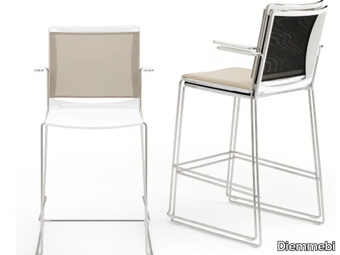 S-MESH-PLASTIC-Chair-with-armrests-Diemmebi-270361-rel27962d6c.jpg