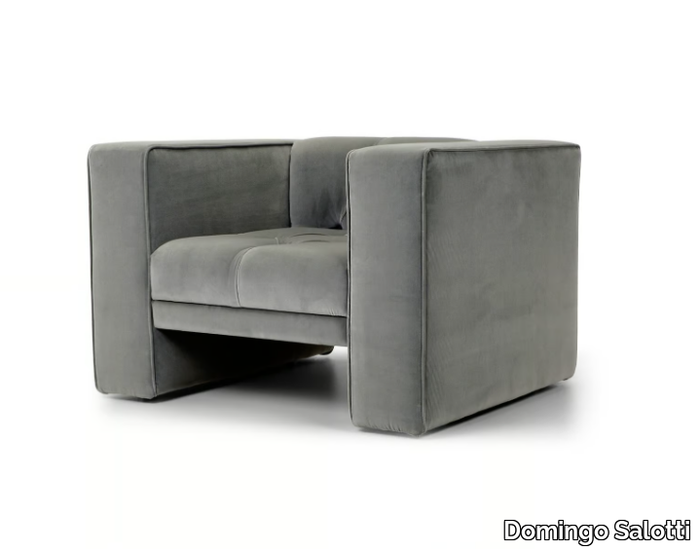 TUBBY - Classic style tufted upholstered leather armchair _ Domingo Salotti