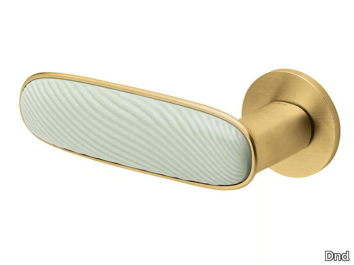 DUNE - Brass and pocelain door handle _ Dnd