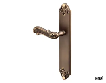 ELETTRA - Brass door handle on back plate _ Dnd