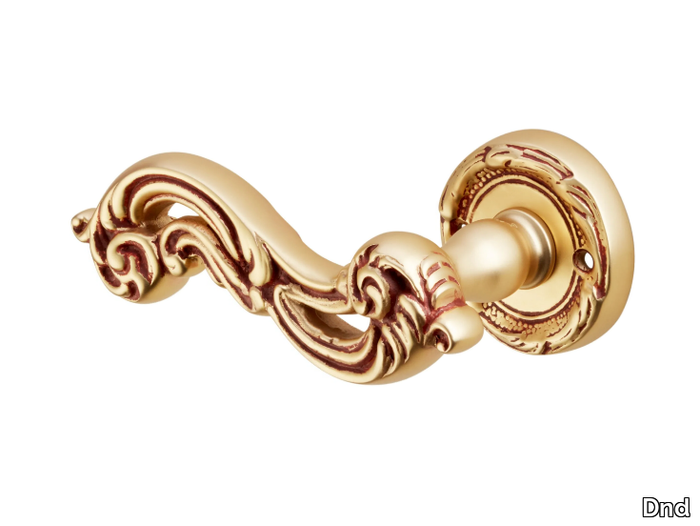 SAGOMA - Brass door handle on rose _ Dnd