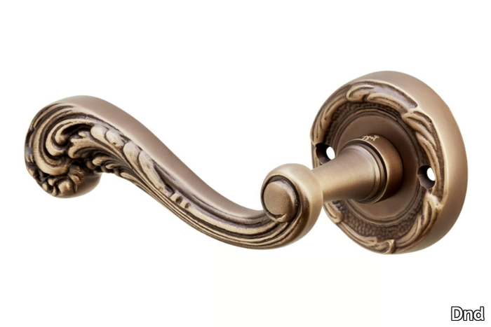 CIRCE-Door-handle-on-rose-Dnd-584386-rel75ac00fe.jpg