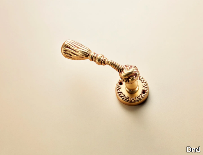 FIOCCO-Door-handle-on-rose-Dnd-584629-rel4365a45f.jpg