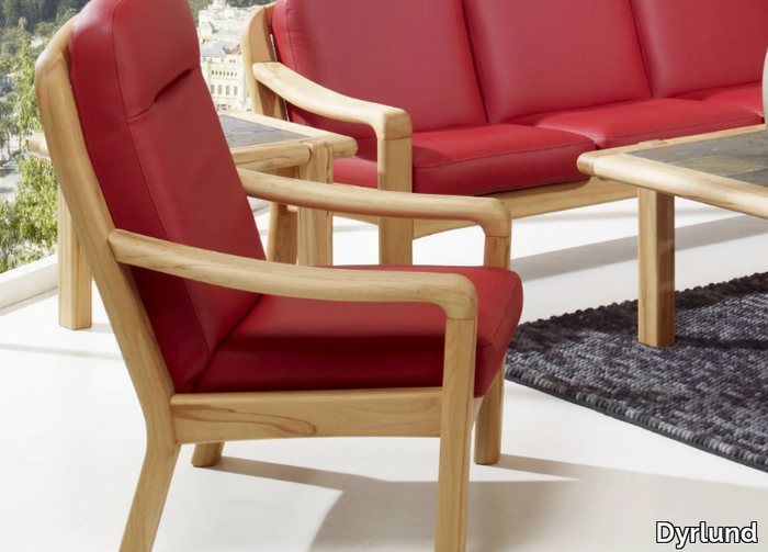 1240H - Upholstered easy chair with armrests _ Dyrlund