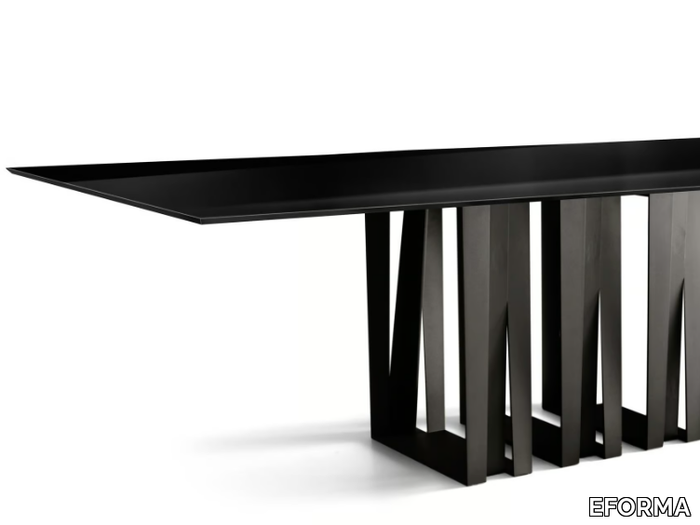 NARCISO-Crystal-table-EFORMA-599307-relbee0fafd.jpg