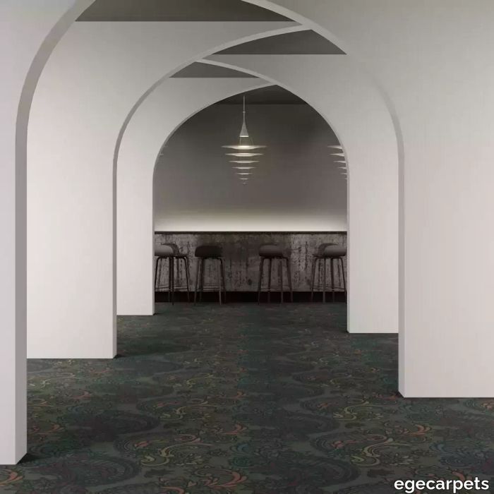 8-RF5500547.webp